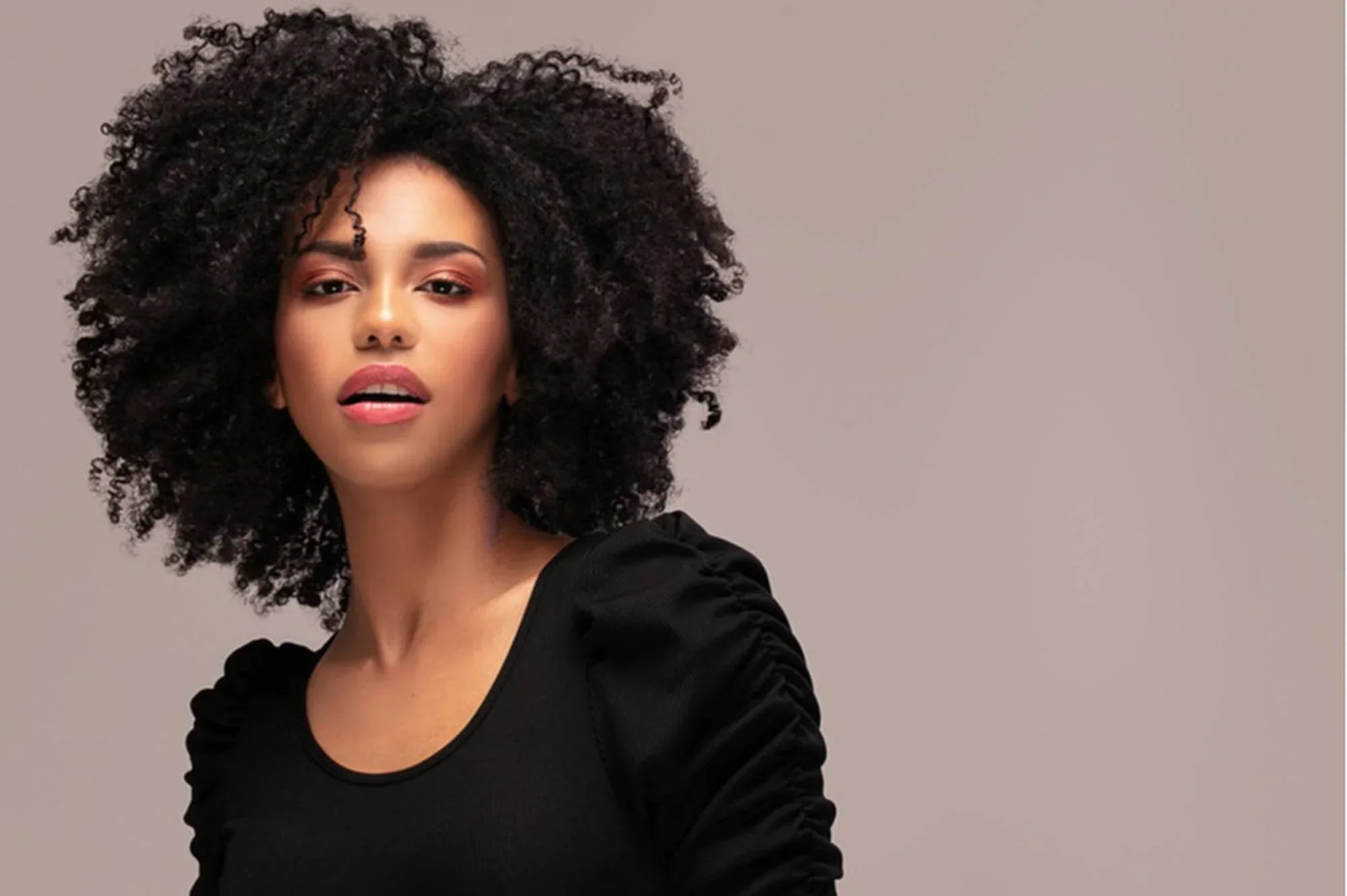 Type 4B Hair: How to Care for 4B Curls