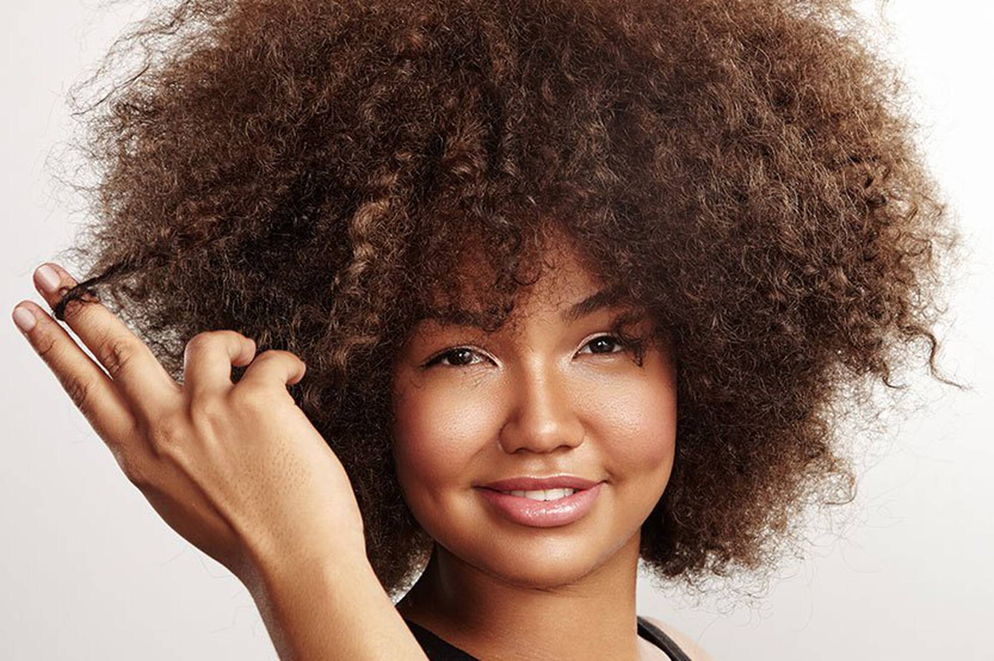 Your Guide to Types of Hair Porosity and Taking a Hair Porosity Test