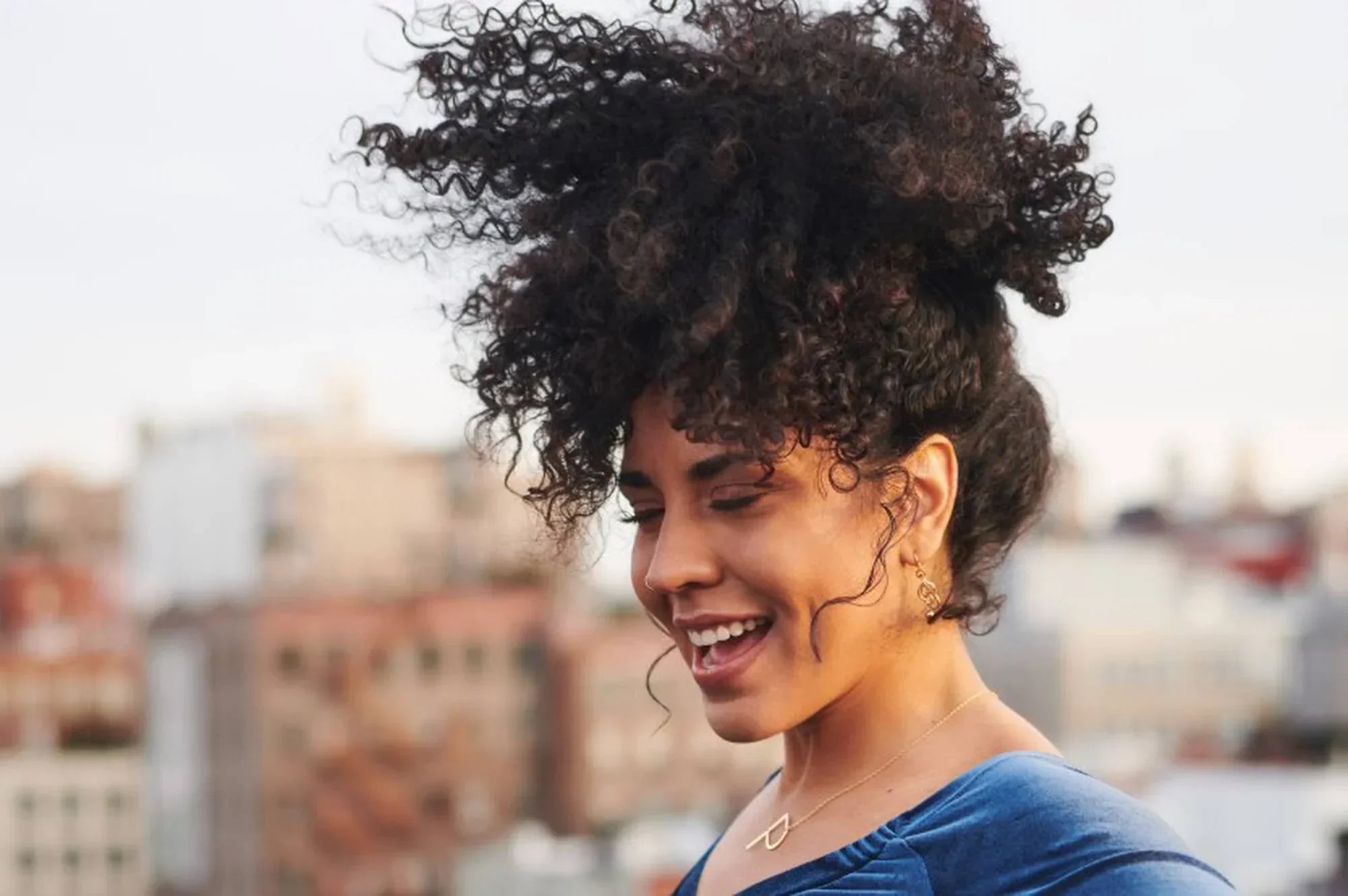 Everything You Need to Know About Hair Pineappling