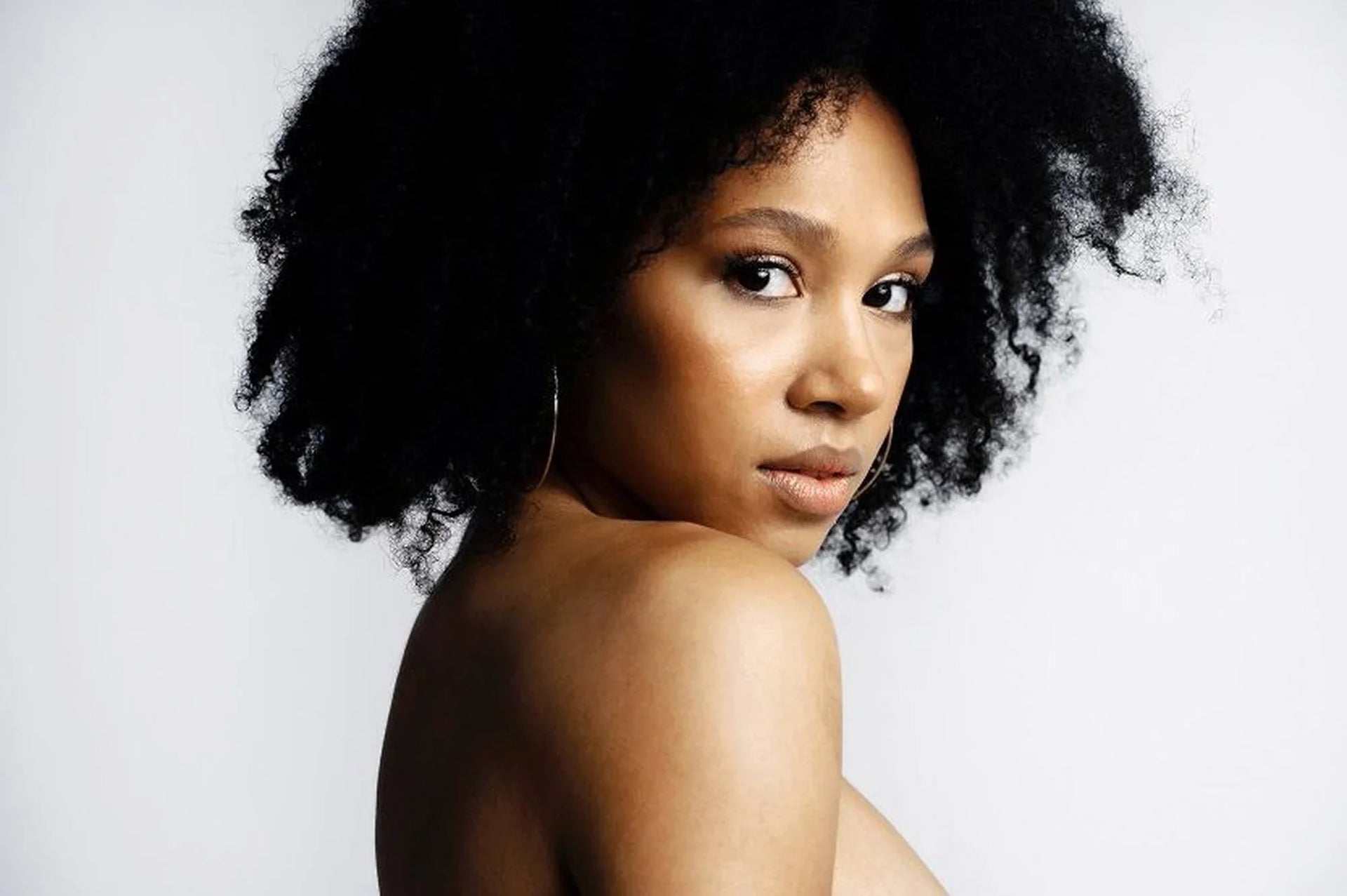 7 Essential Tips on How To Care for 4c Hair